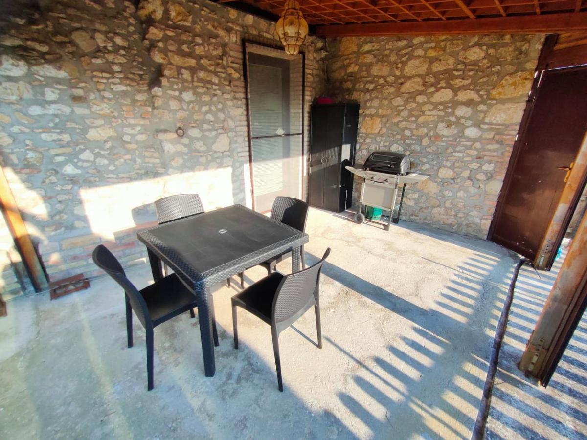 Giardino Casa Selciata Apartment Calvi dell' Umbria Exterior photo